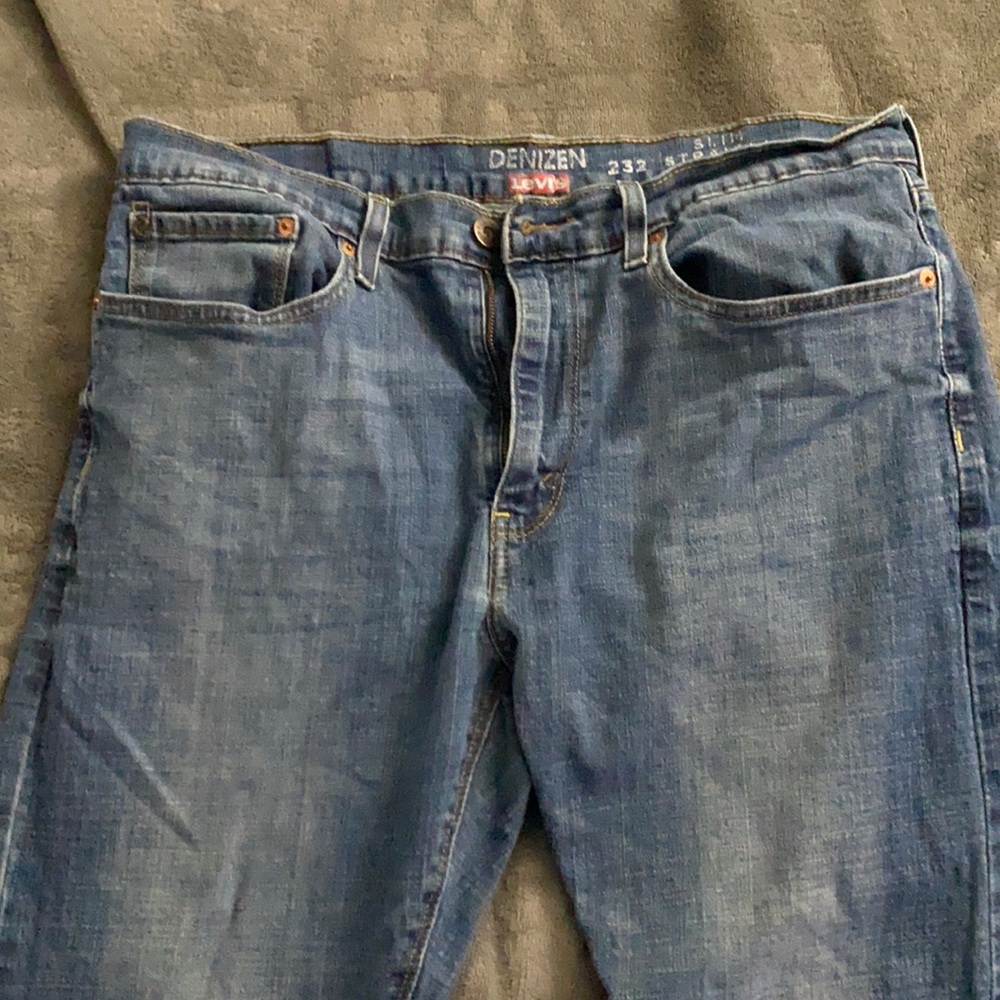 *Levi’s* slim straight 36/30